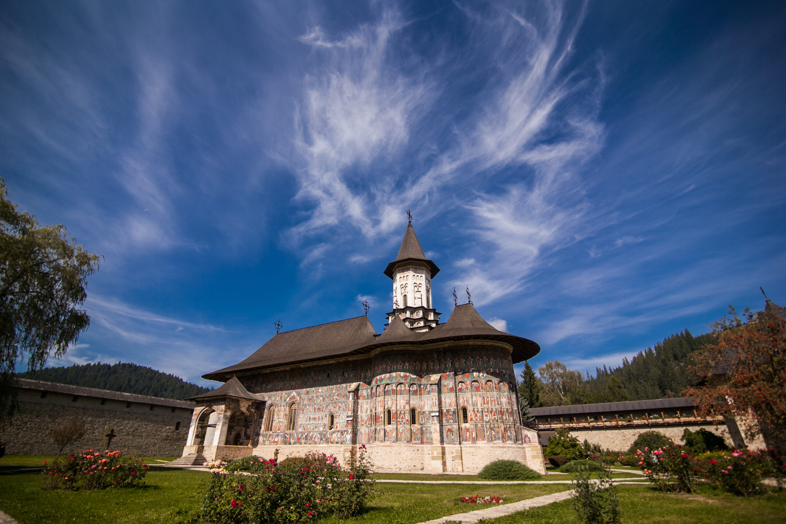 Frescele exterioare ale Mănăstirii Voroneț