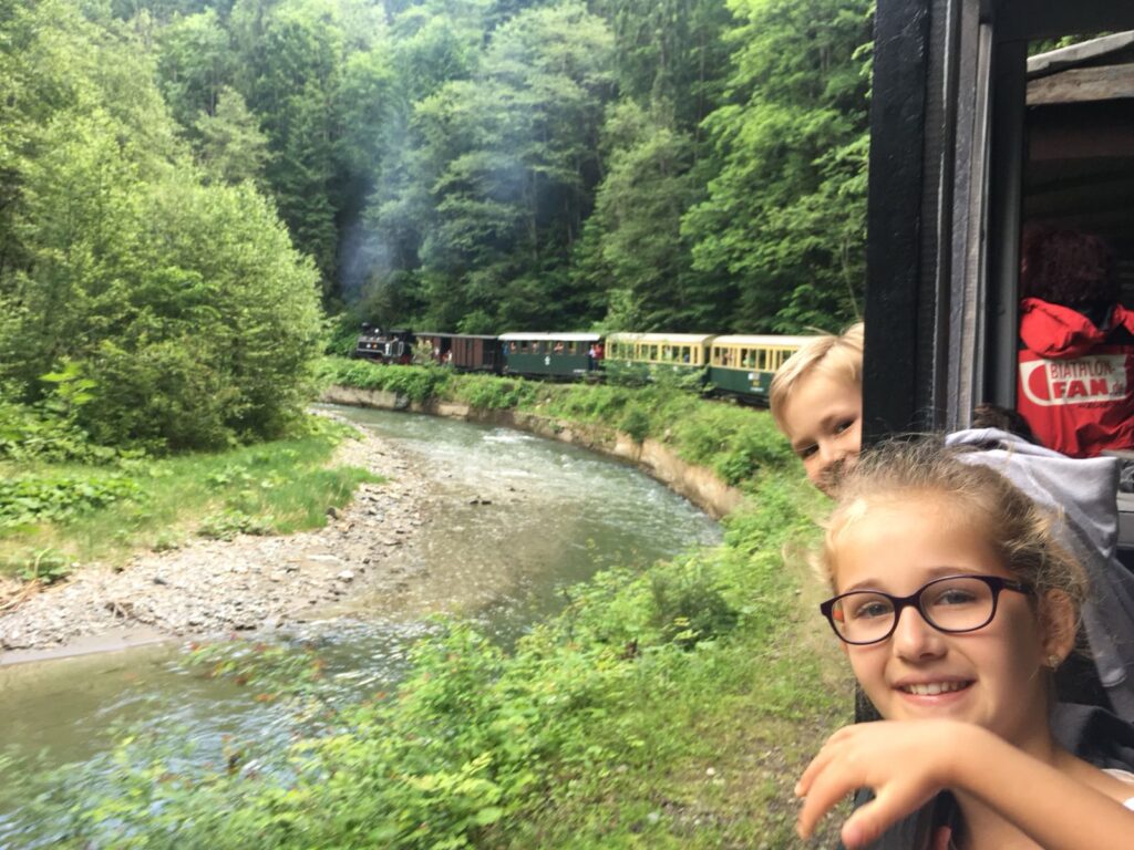 Mocanaița-Maramureș. Excursii in Romania cu arintur.md Transport Balti