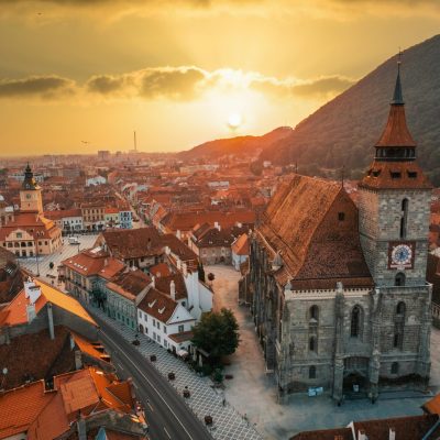 EXCURSIE LA BRAȘOV (tur de oraș). Vizitam CASTELUL BRAN + CASTELUL PELEȘ