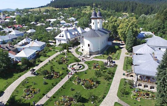 manastirea varatica Ghid turistic ArinTur obiectic manastirea varatica